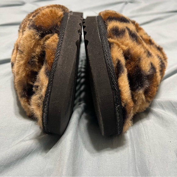 Juicy Couture Fuzzy Leopard Print Slides with Straps size 9 - Picture 4 of 14